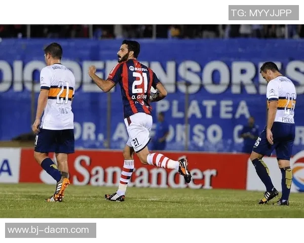 拉普大学与瓜亚基尔的精彩对决揭示足球战术与团队合作的魅力